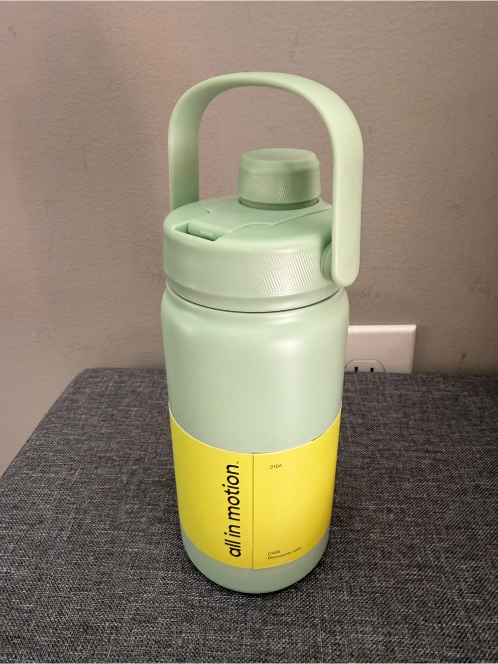 All in Motion insulated 16oz water bottle with twist cap. NWT.